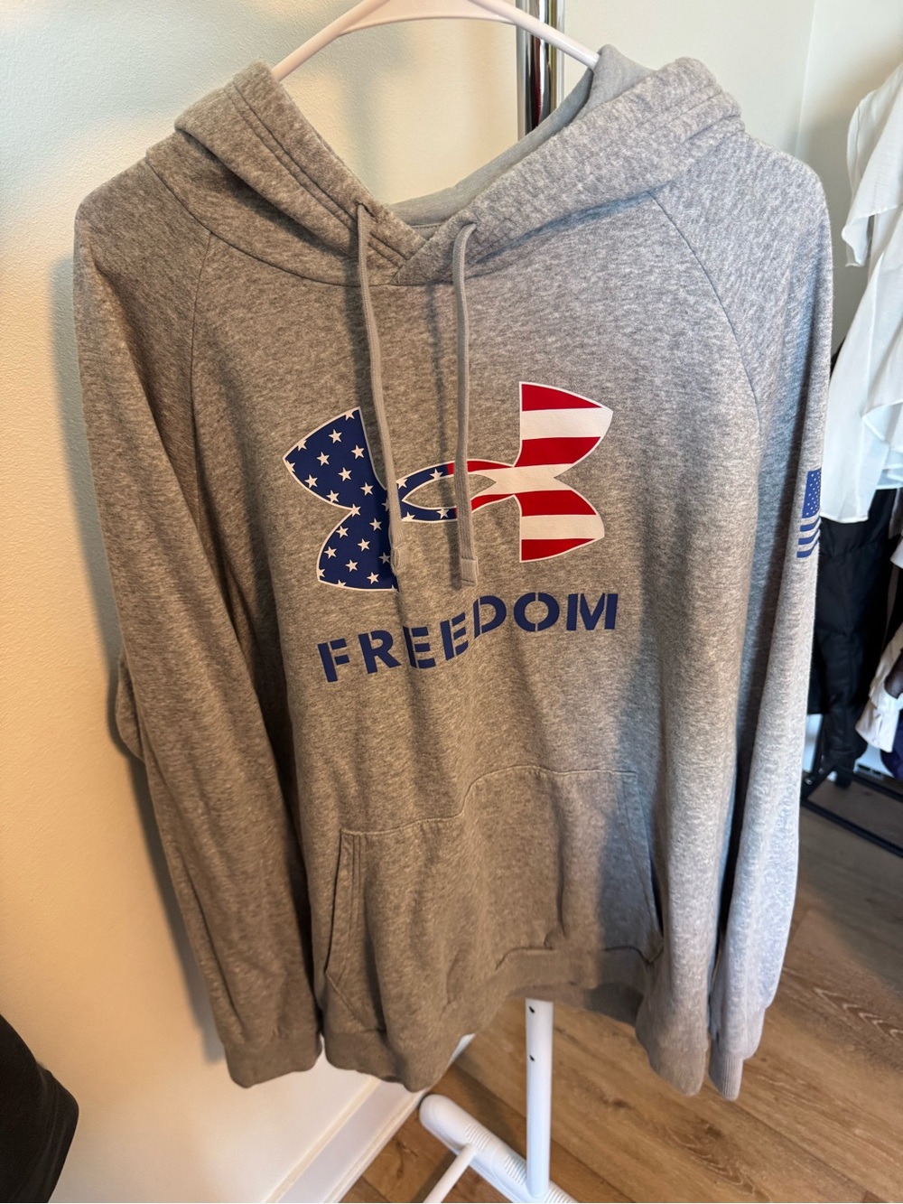 Gray Under Armour Freedom Big Flag Logo Fleece Hoodie size 2XL